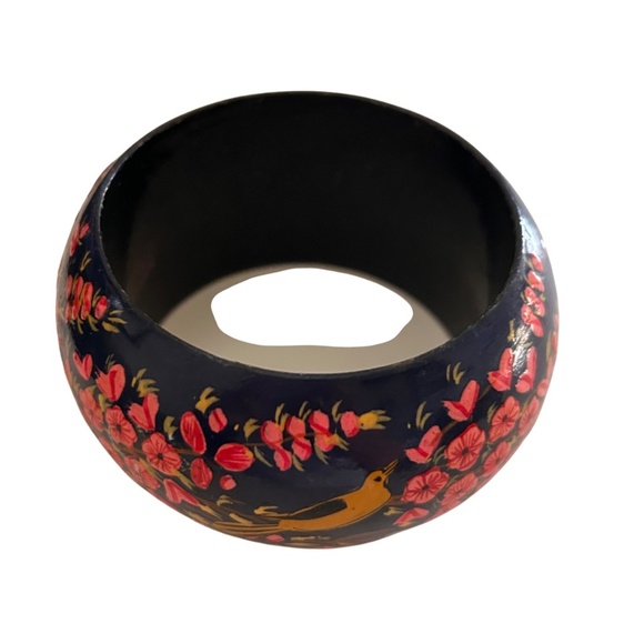 Vintage Hand Painted Wood Bangle Bracelet - Picture 5 of 6